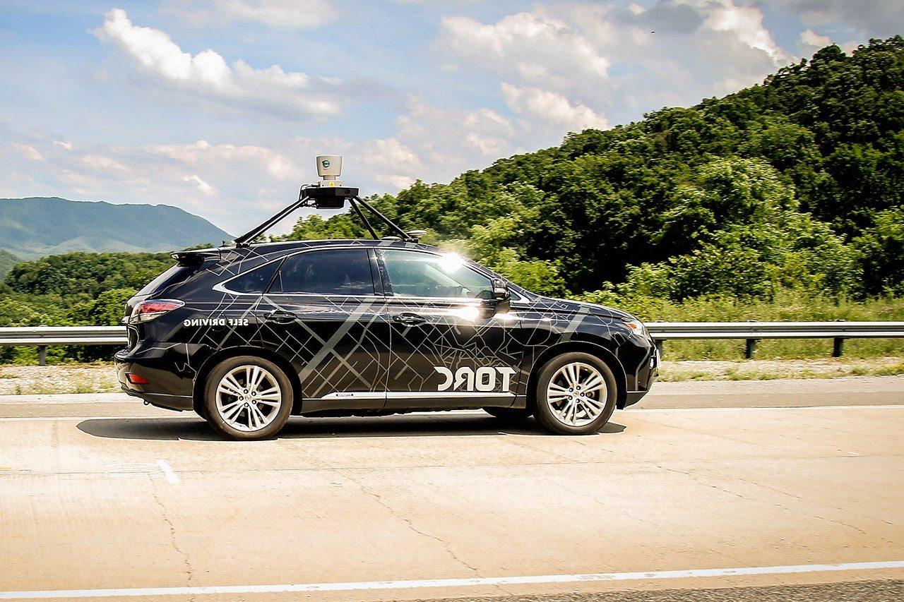 Torc机器人公司的自动驾驶汽车完成了越野旅行 
